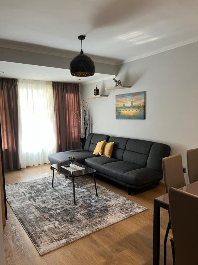 Comfort Home 1 Тирана Екстер'єр фото