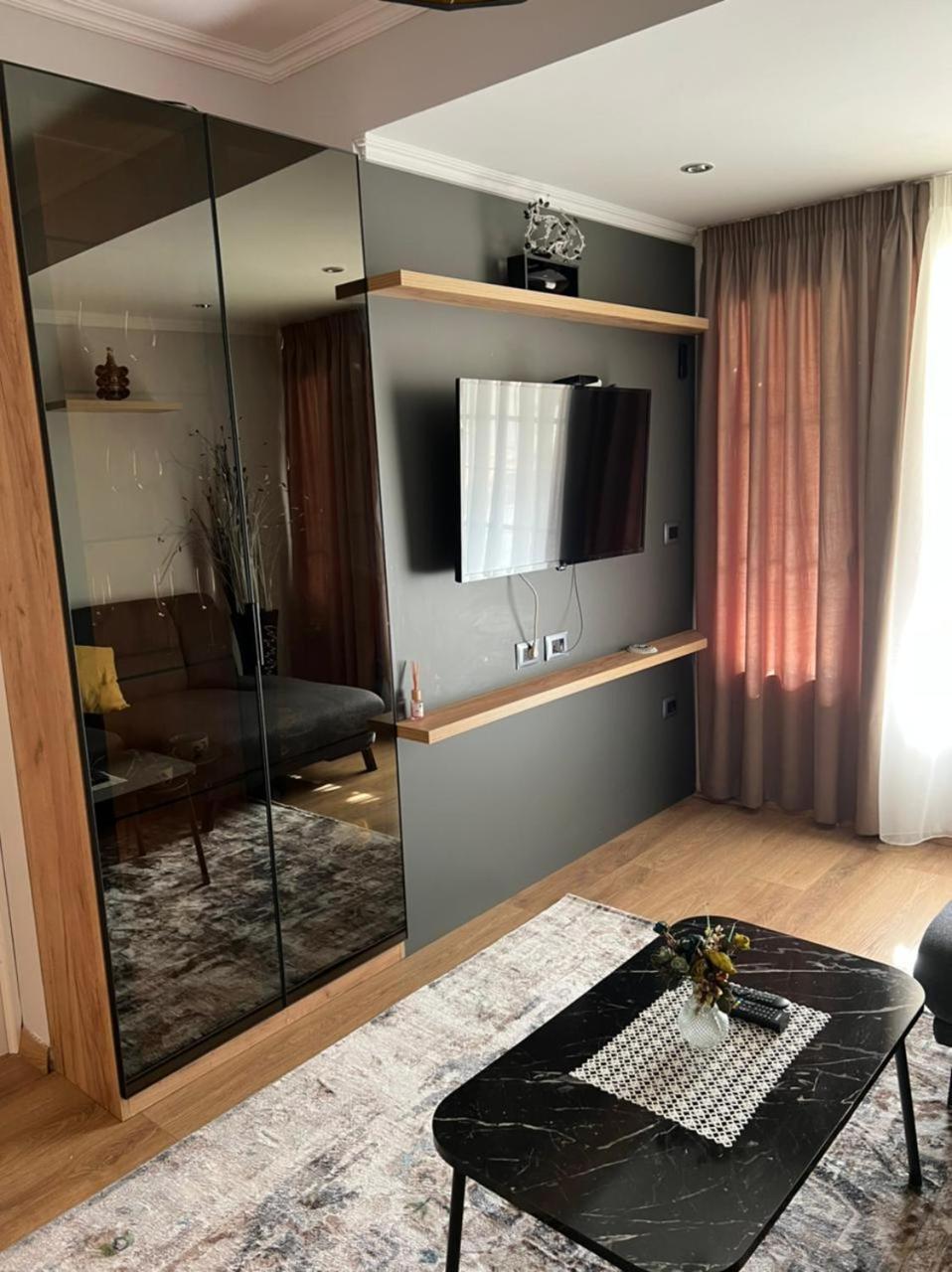 Comfort Home 1 Тирана Екстер'єр фото